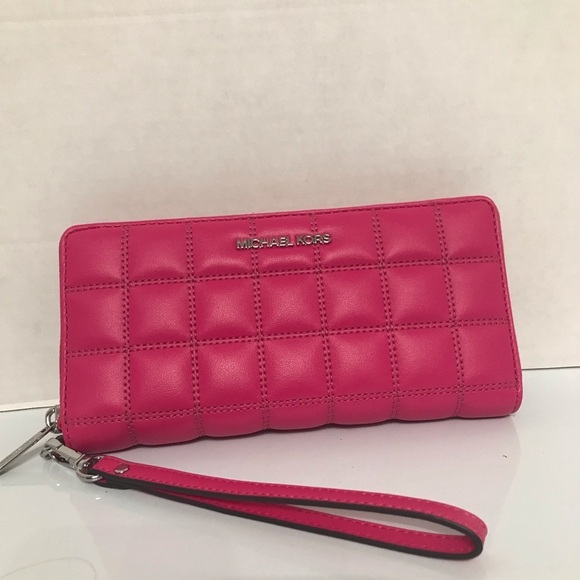 NWT Michael Kors Women's Large Quilted Vegan Leather Zip Around Wallet Pink - Picture 6 of 13